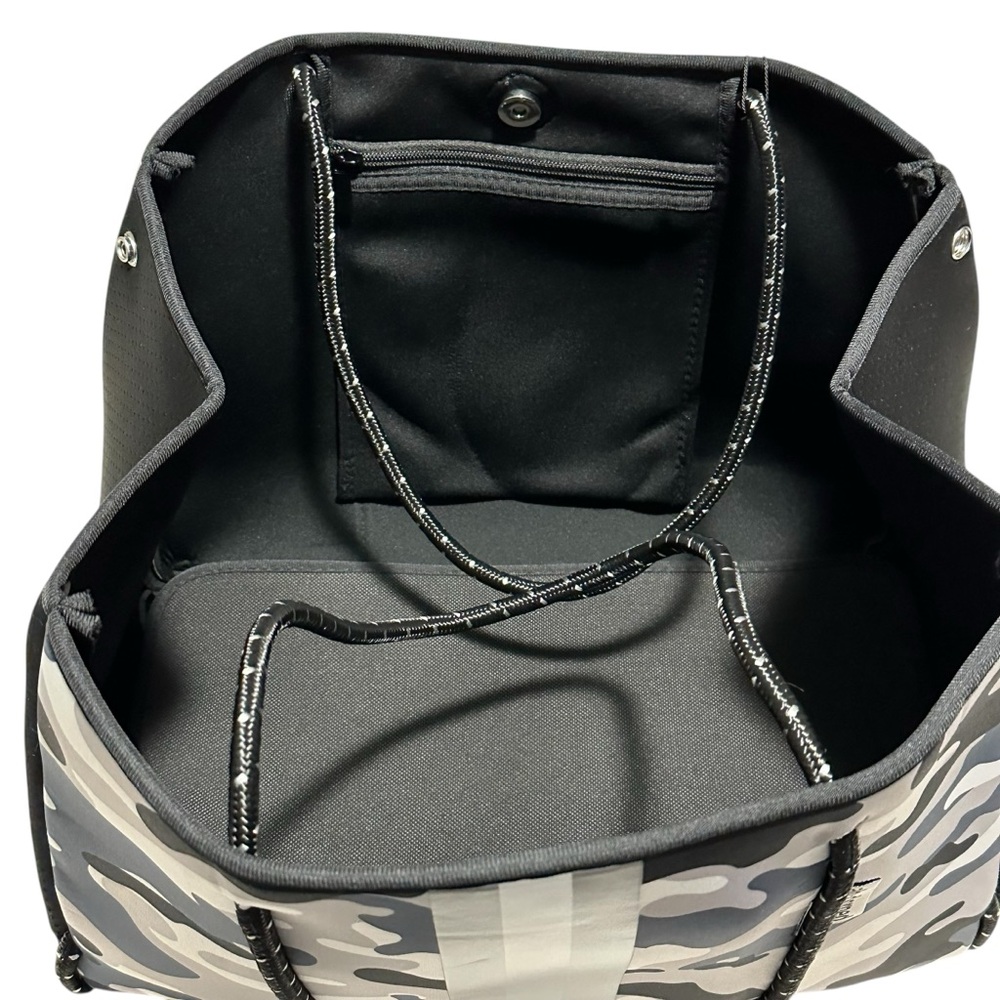 NWT Ahdorned Neoprene Expandable Tote Grey Camo Handles Strap Removable Pouch - Picture 2 of 7